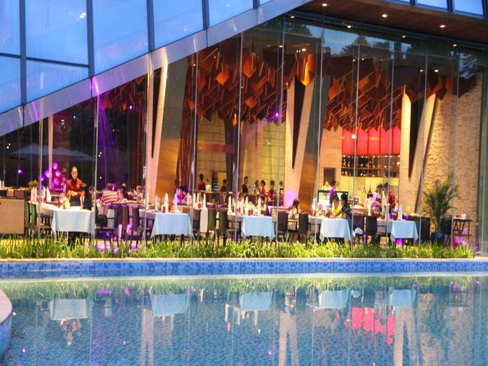 Shenzhen Castle Hotel Exterior photo